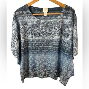 Chico's flutter short sleeve tee paisley pattern (open knit) size 2 large artsy